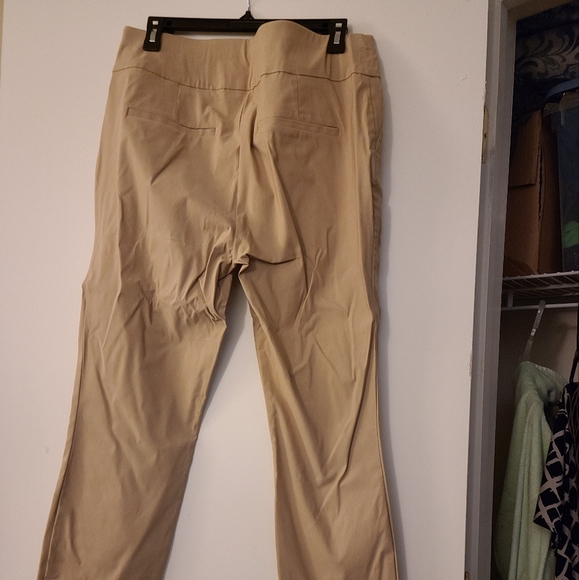 New Without Tag Khaki Crop Pants - Picture 1 of 1